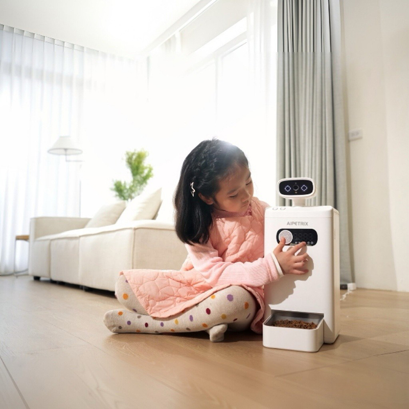 AI 360° 智慧寵物餵食機 AI 360° 智慧寵物餵食機